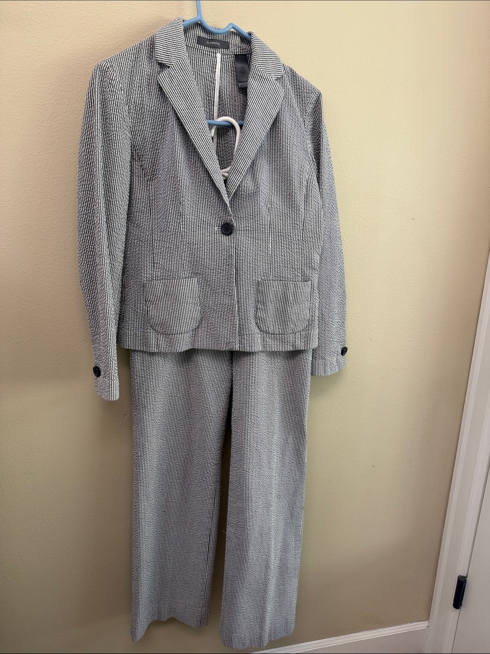 Liz Claiborne Audra Suit Sz6